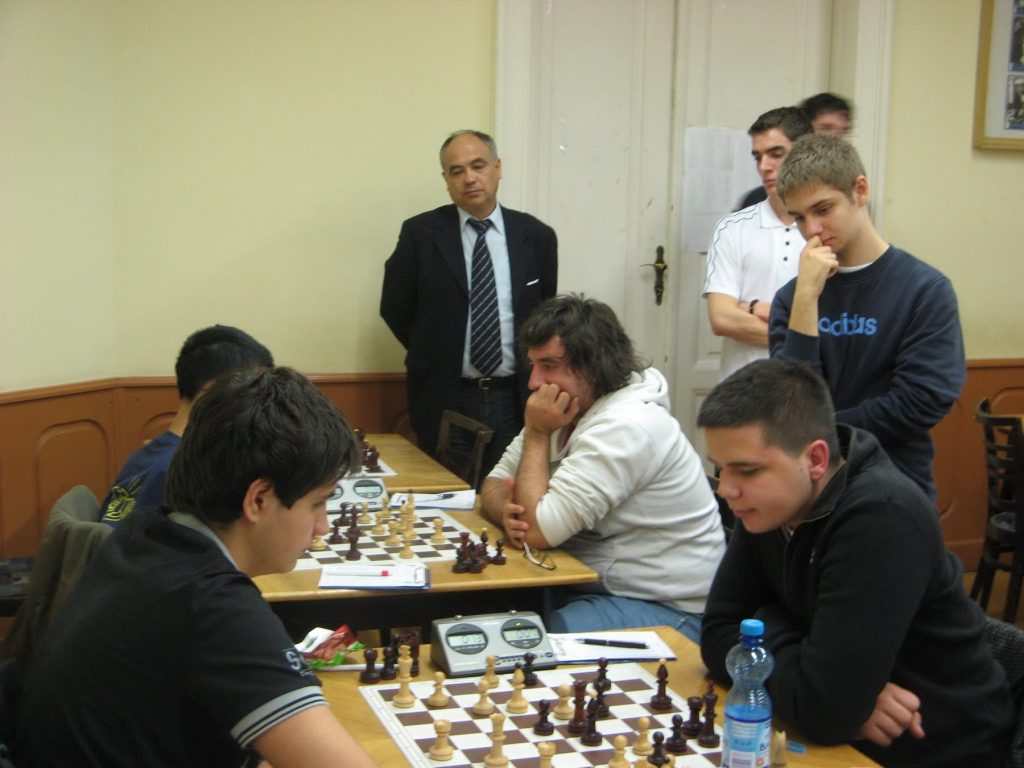 Partija u toku na susretu u Budimpešti 2010. godine