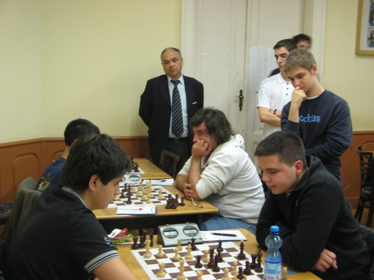 Partija u toku na susretu u Budimpešti 2010. godine